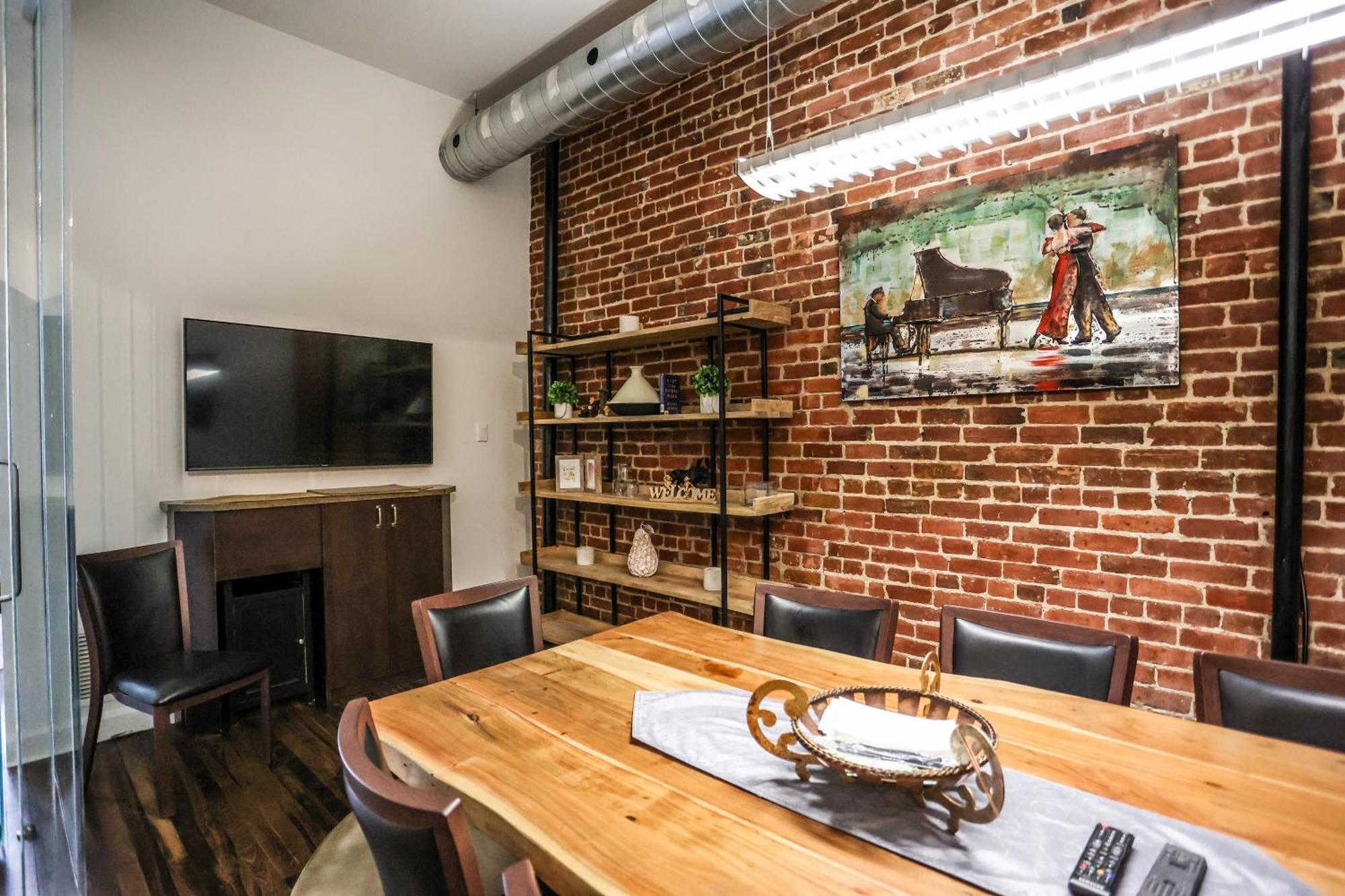 Elegant 3 Bedroom Apartment In Old Port - 201 Montréal Buitenkant foto