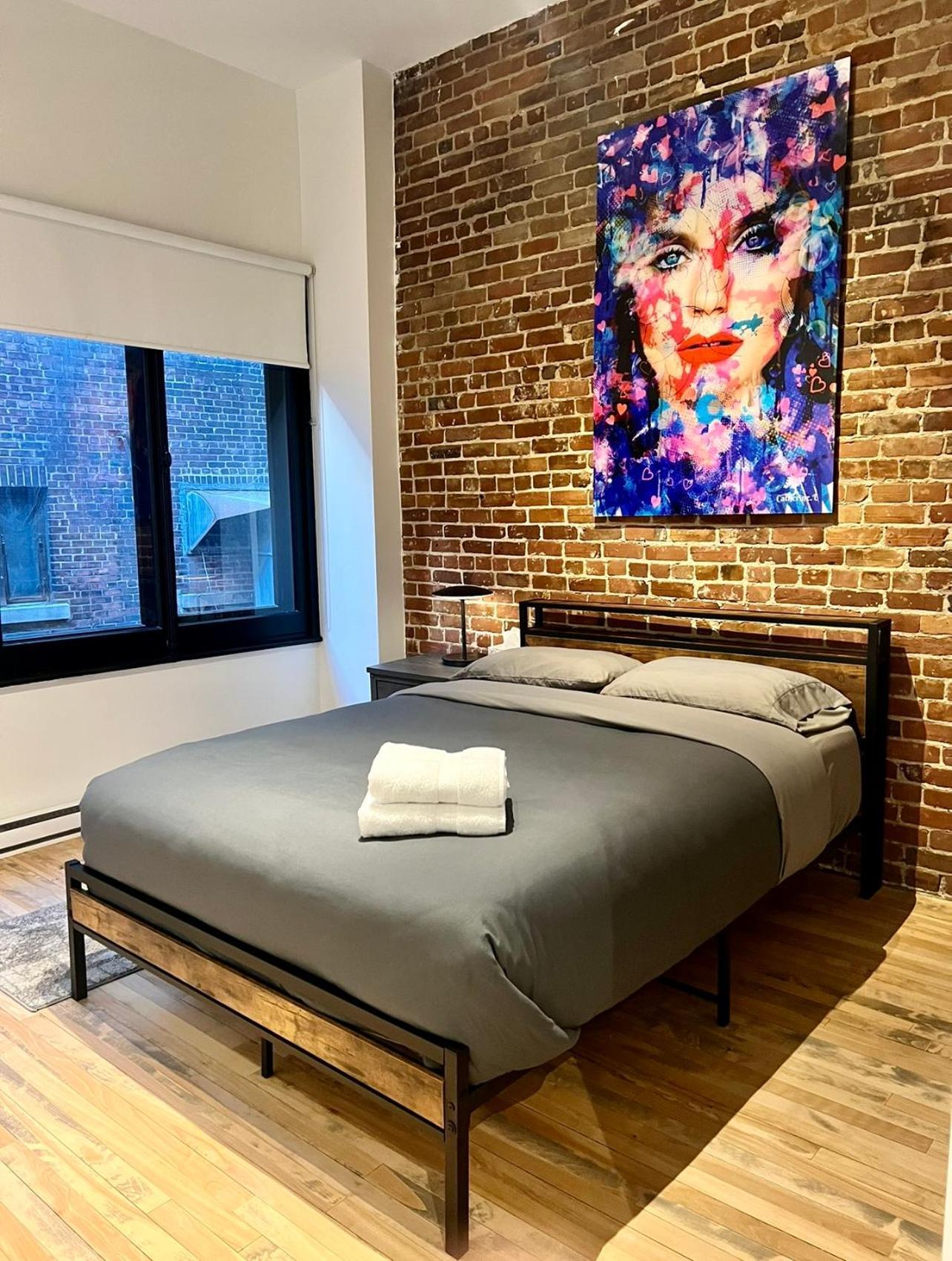 Elegant 3 Bedroom Apartment In Old Port - 201 Montréal Buitenkant foto